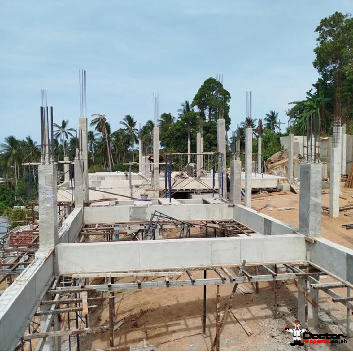 Luxury 4 Bedroom Pool Villa with Partial Sea View in Bo Phut, Koh Samui – For Sale